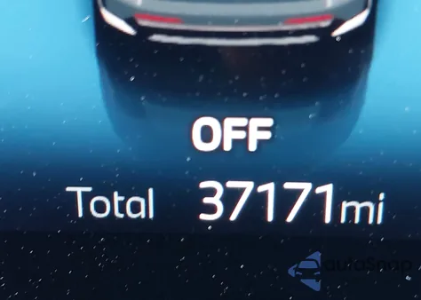 2024 BMW X1 xDrive28I z USA, uszkodzony, nr VIN WBX73EF02R5Z66637